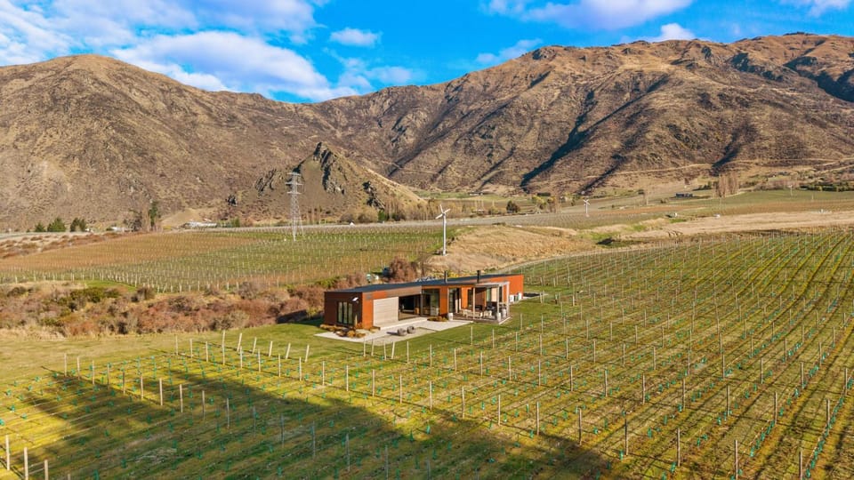 Property building, Spring, Day, Natural landscape, Mountain view