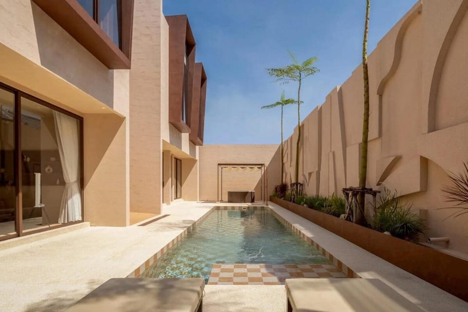 Property building, Pool view, Swimming pool