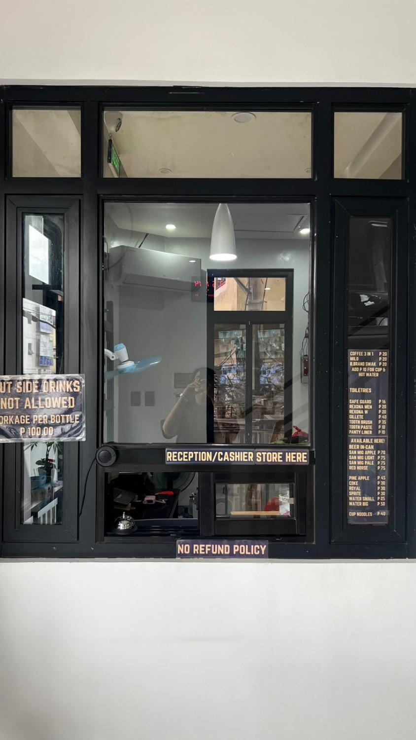 On-site shops, Lobby or reception