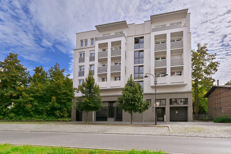 Property building, Off site, Day