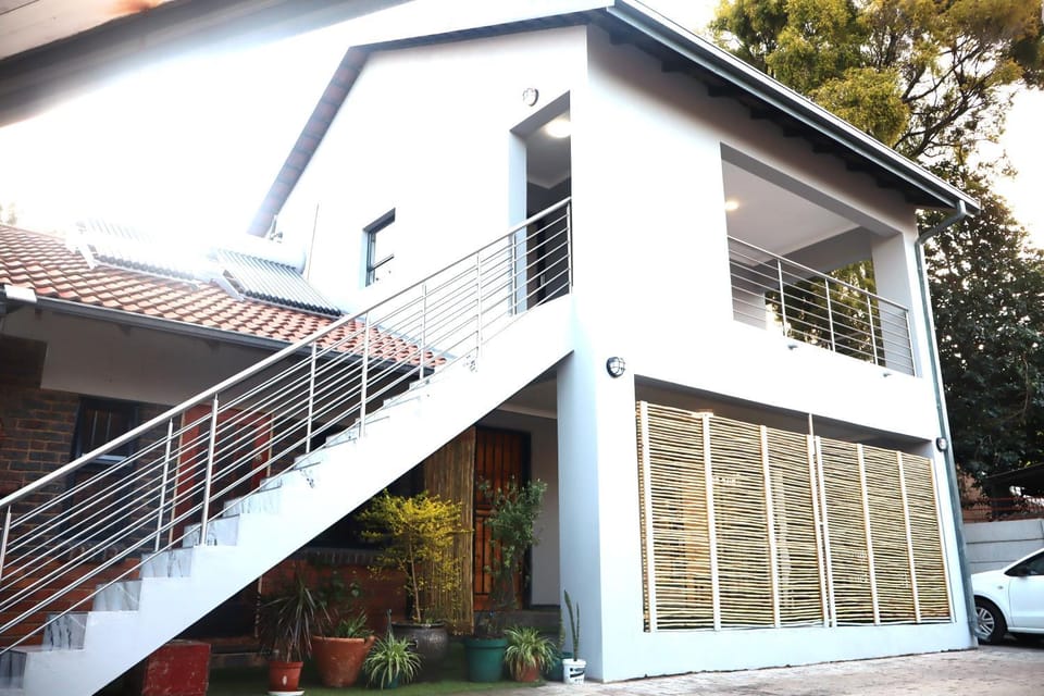 M&M Uphill Apartment in Gauteng