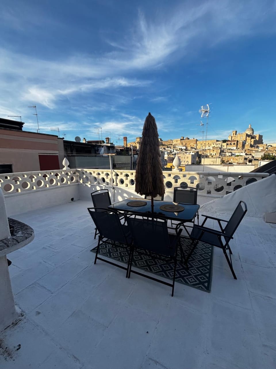 Balcony/Terrace, Balcony/Terrace