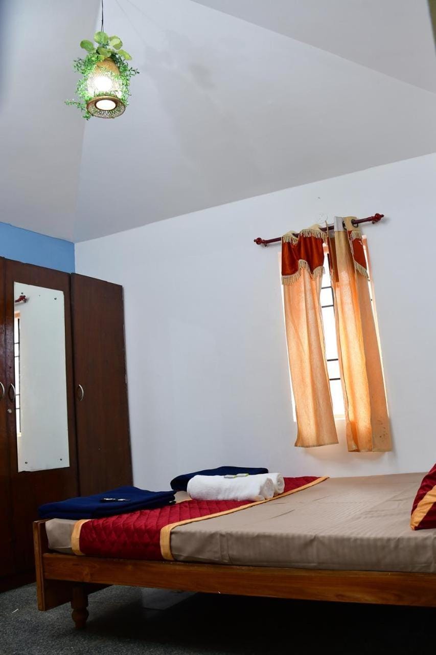 Yaazh Stayz Villa in Kodaikanal