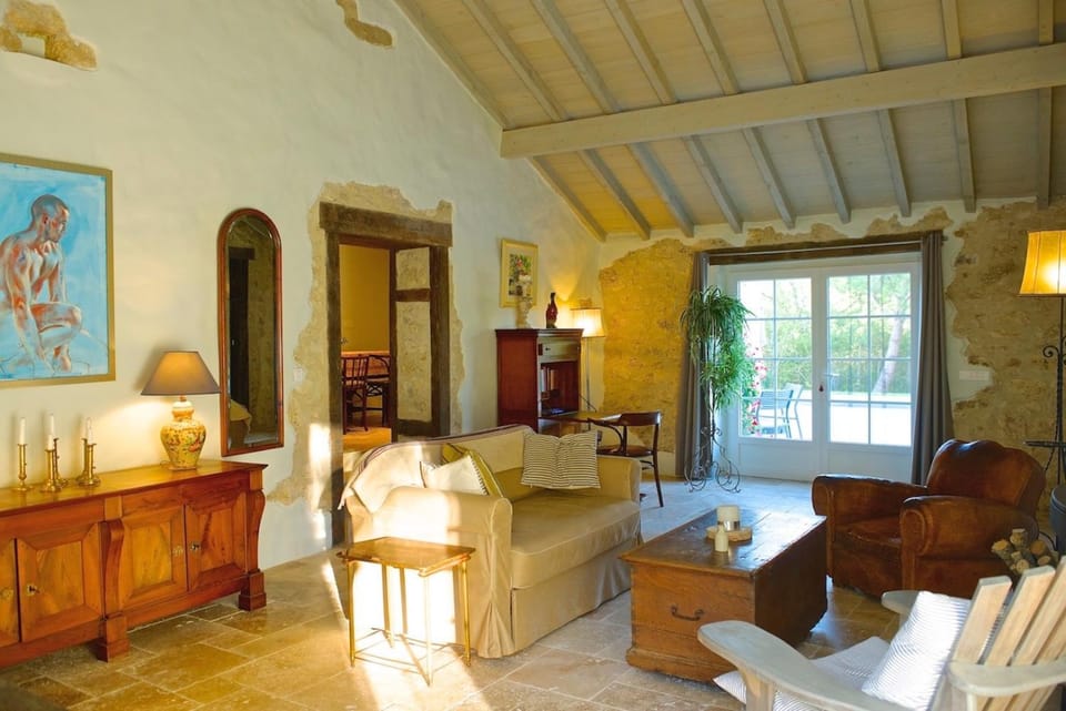 Property building, Living room