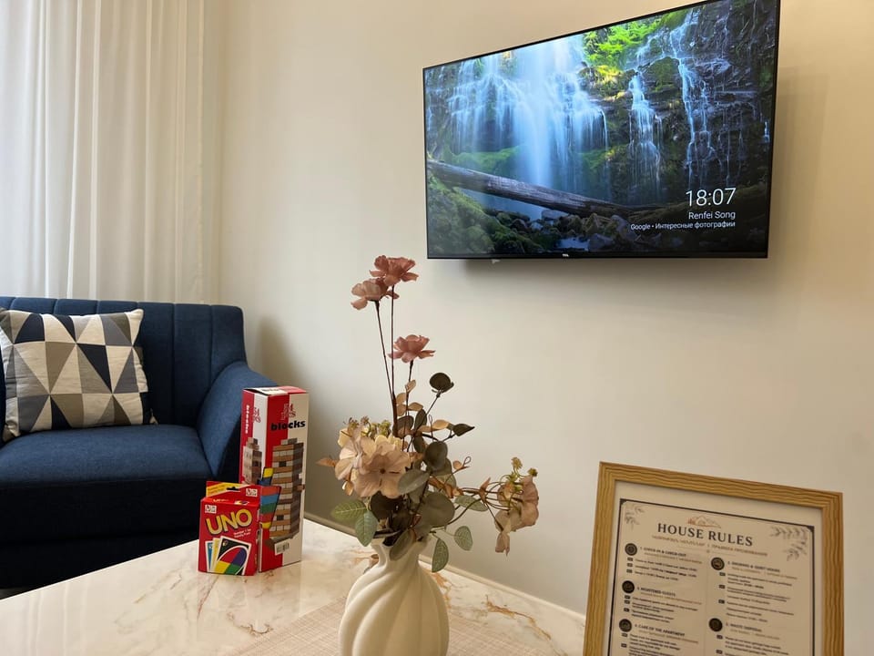 TV and multimedia, Seating area