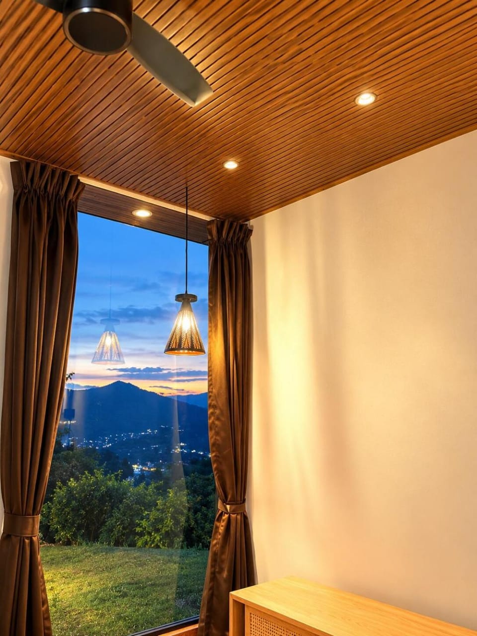 Bumblebee 1bhk stay at Nilgiris hills By Homeyhuts House in Tamil Nadu