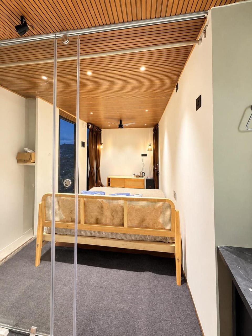 Bumblebee 1bhk stay at Nilgiris hills By Homeyhuts House in Tamil Nadu