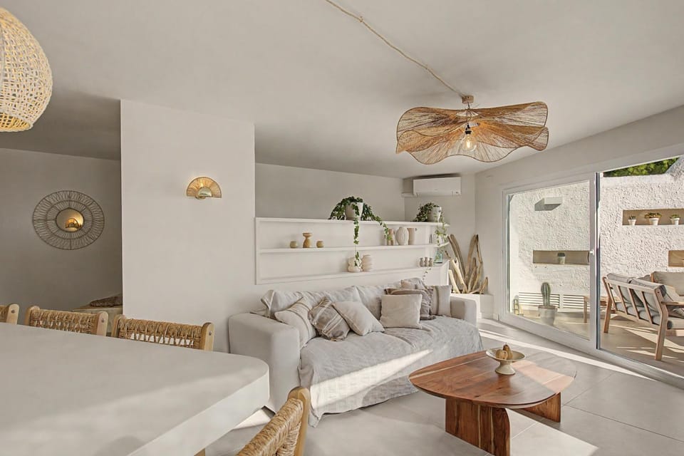 Casa Cala Esclanyà House in Baix Empordà