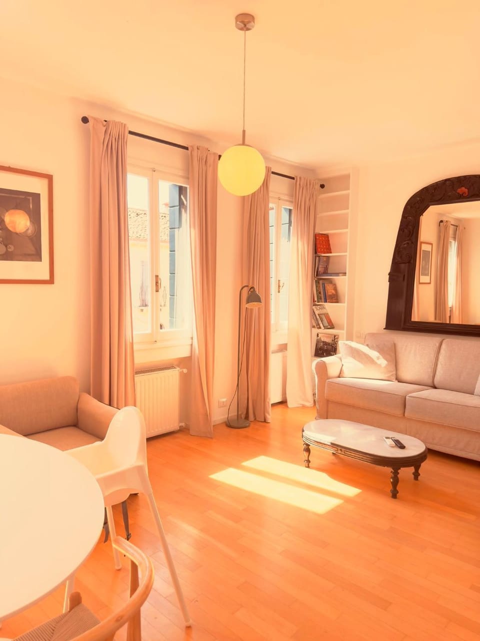 Living room, Photo of the whole room, Seating area