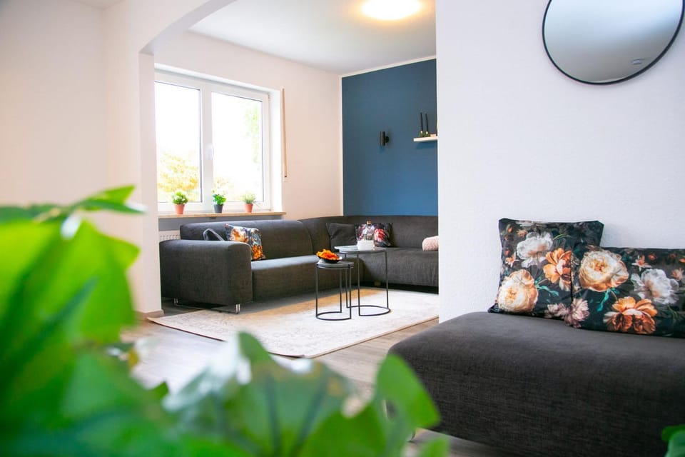 Villa Angelberg - 13 Guests - Wellness & Games House in Koblenz