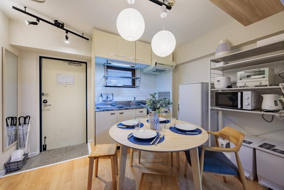 Kitchen or kitchenette, Dining area, toaster
