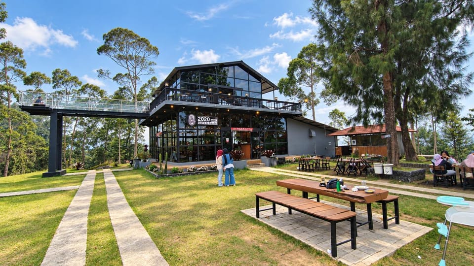 Property building, Garden, Garden view