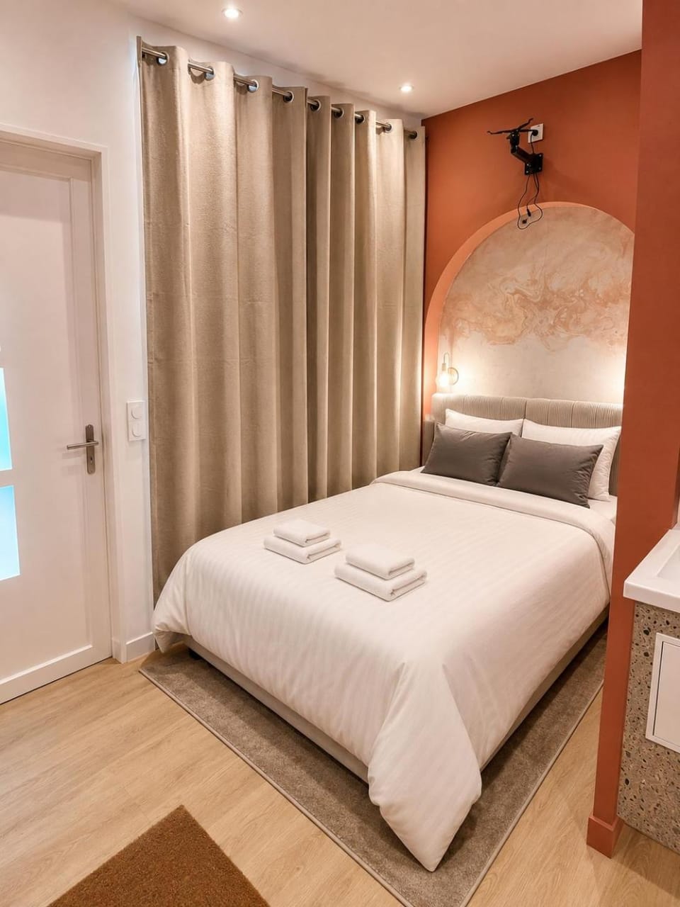 Le Petit Grenat - 2p - Jacuzzi Apartment in Bordeaux