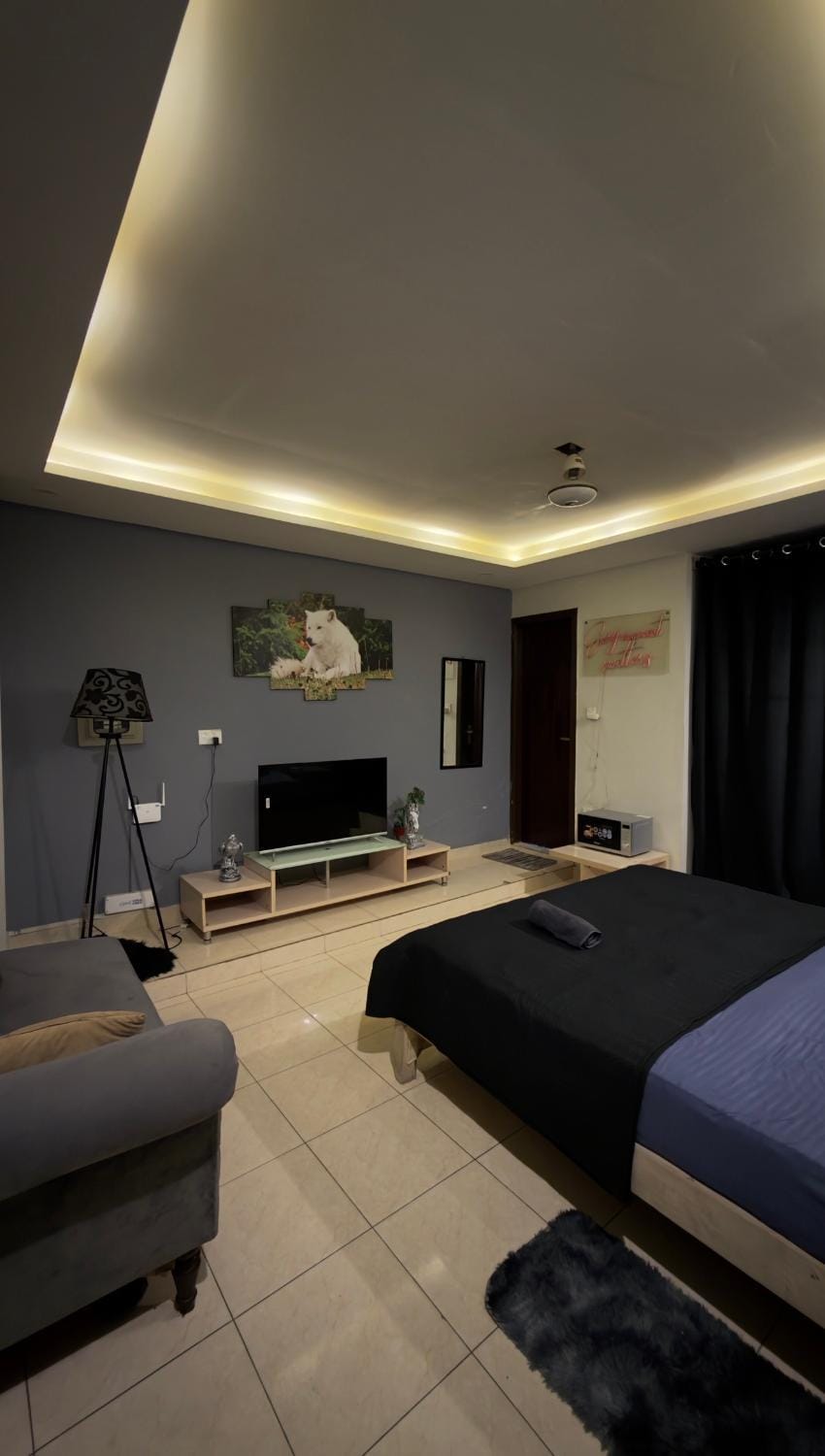 Modern Minimalist Studio Peaceful&Budget Friendly Apartment in Islamabad Capital Territory