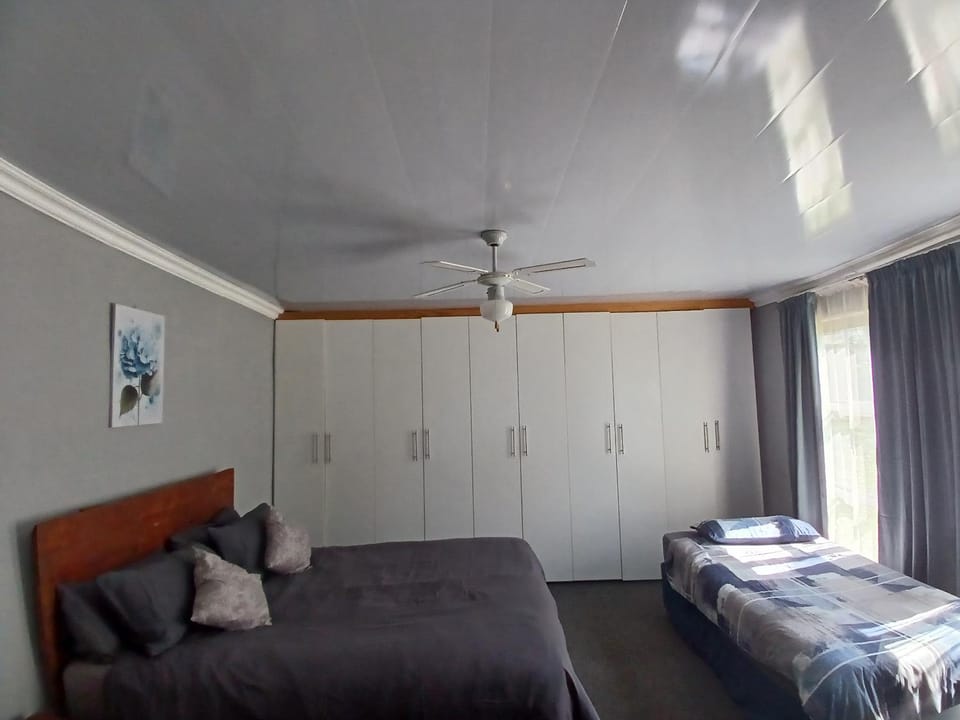 Feather and Foliage Apartment in KwaZulu-Natal
