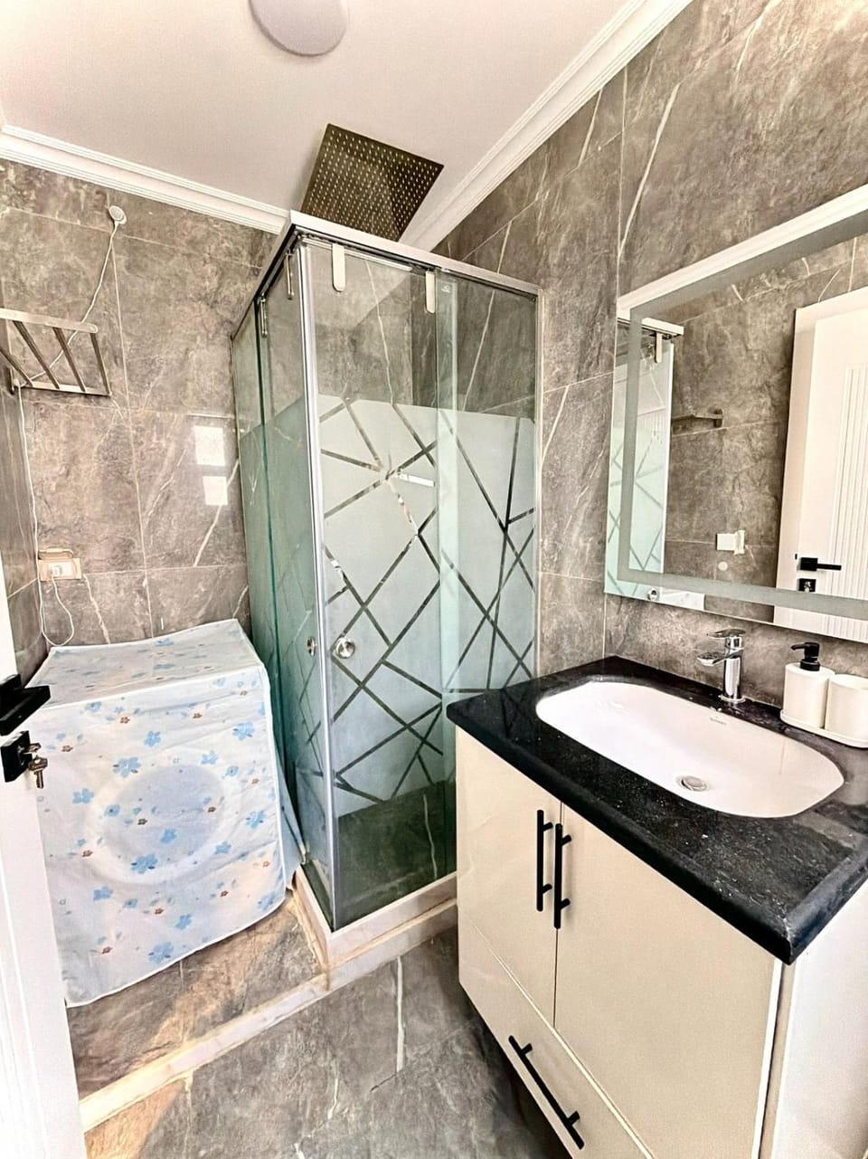Shower, Bathroom