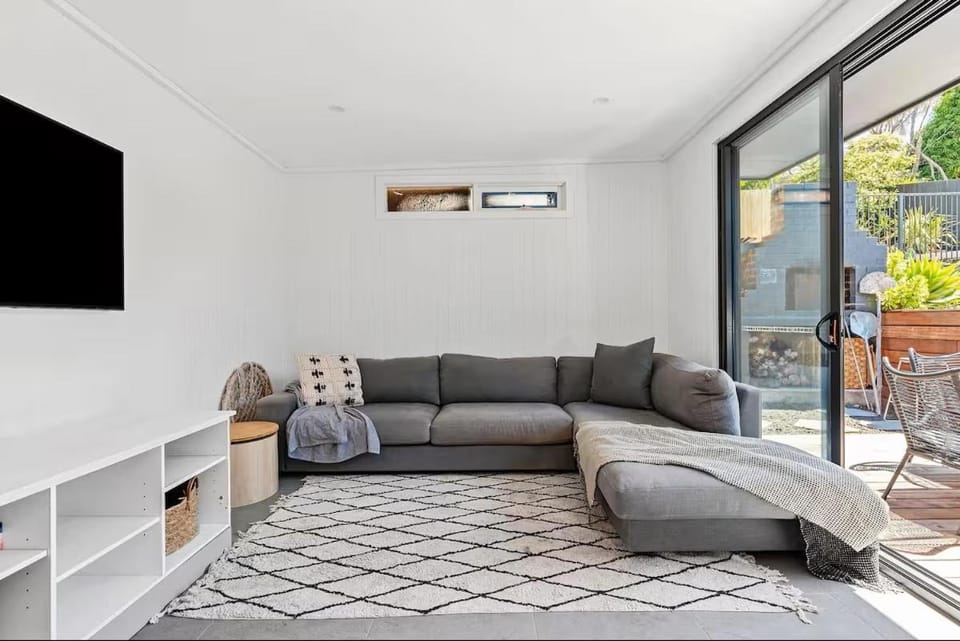 Blissful Blairgowrie House in Melbourne