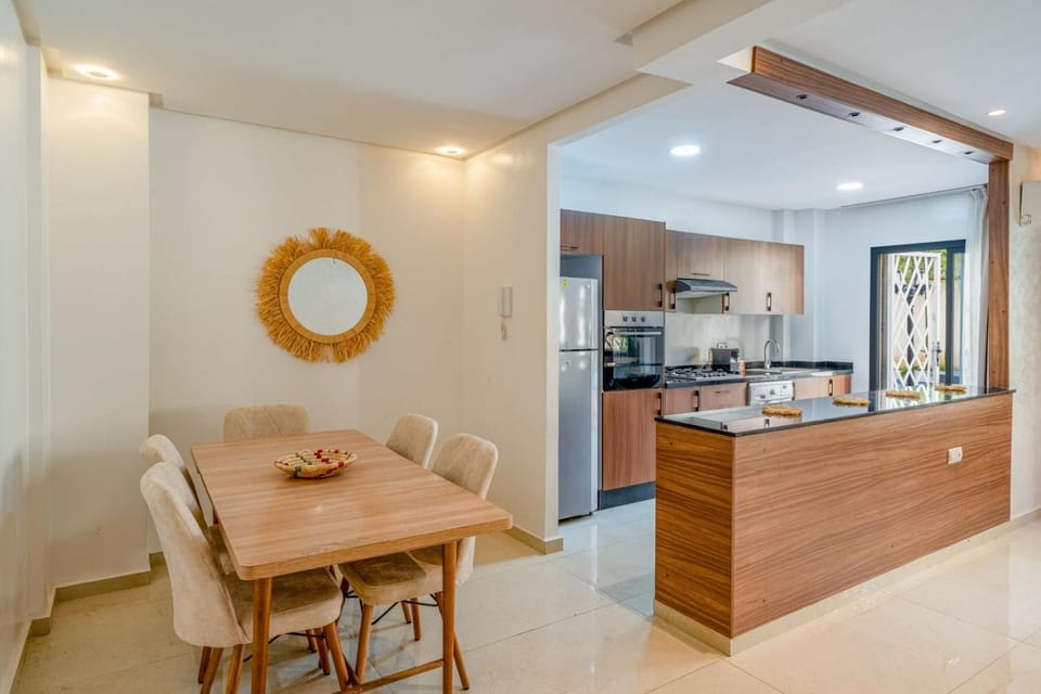 Duplex moderne & lumineux terrasse & piscine Apartment in Marrakesh