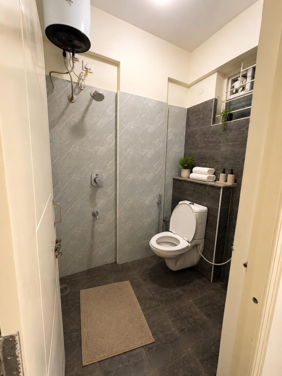 Private Cozy 1BHK with Balcony, Lift and Fast WiFi in Bangalore Apartment in Bengaluru