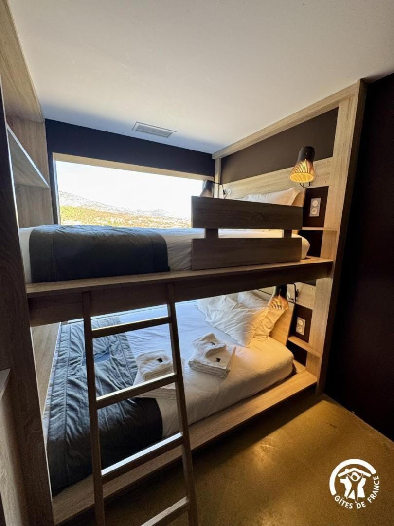 Lodge 2 - nomade de l' extrême House in Occitanie