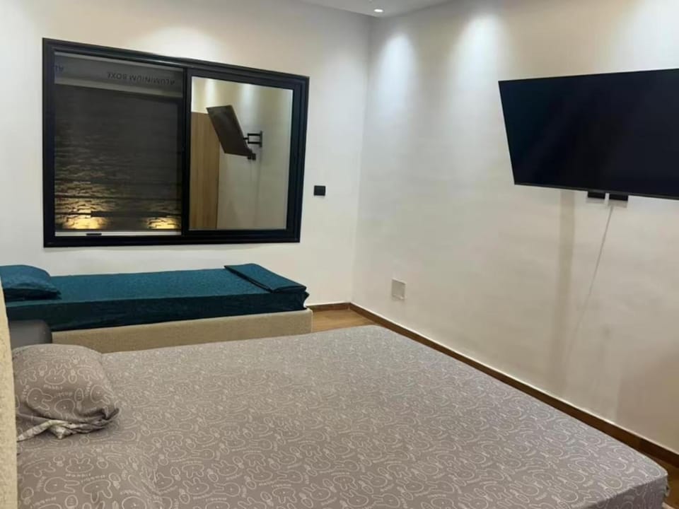 Rez de chaussée S2 avec piscine privée 3m 4m Apartment in Tunis