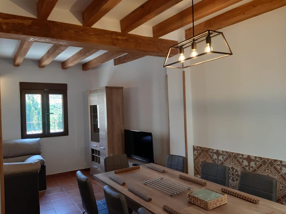 Communal lounge/ TV room, Seating area, Dining area