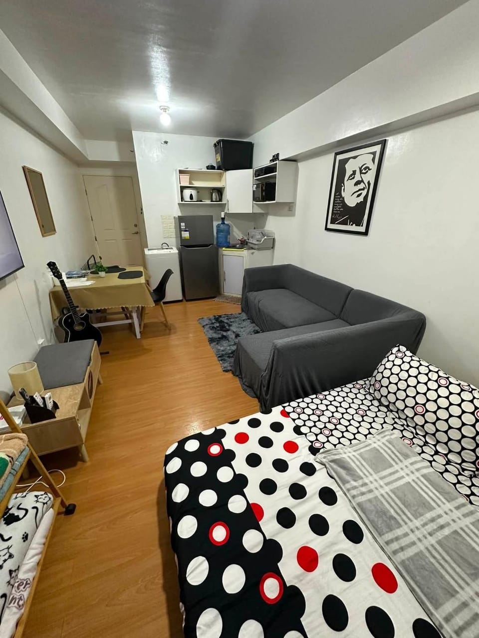 Cozybnb Staycation 320 Apartment in Las Pinas