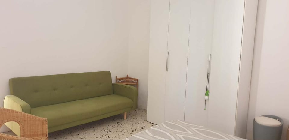 Bedroom, wardrobe