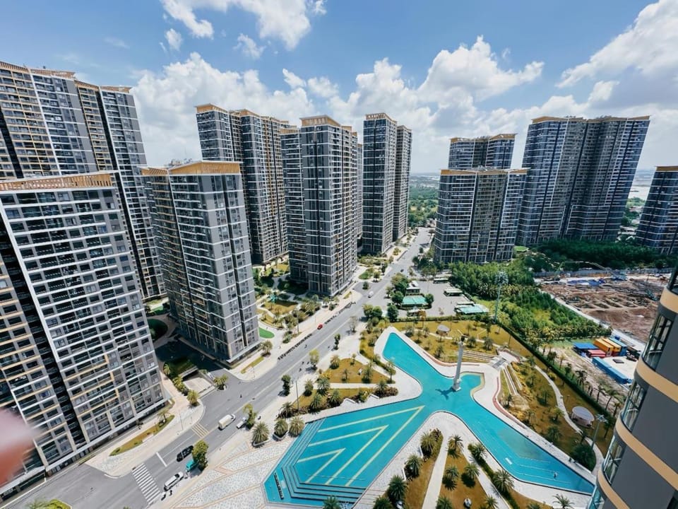Modern Studio Opus One Vinhomes Grand Park Apartment in Ho Chi Minh City