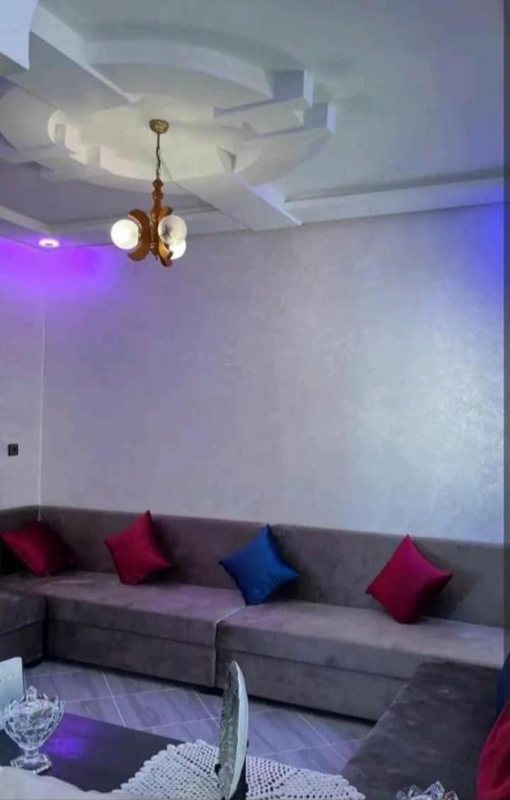 Superbé appartement bien équipé, situé à environ 5 Minutes de la plage Martil Apartment in Tangier-Tétouan-Al Hoceima