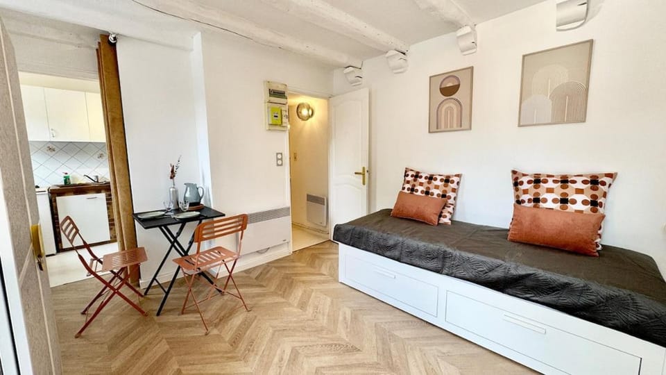 Le Cocon Limougeaud, parking privé, Wifi, A20 Apartment in Limoges