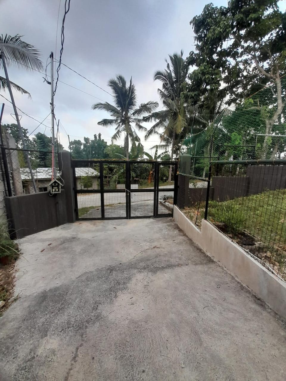 Loti's Guesthouse Bed and Breakfast in Siquijor