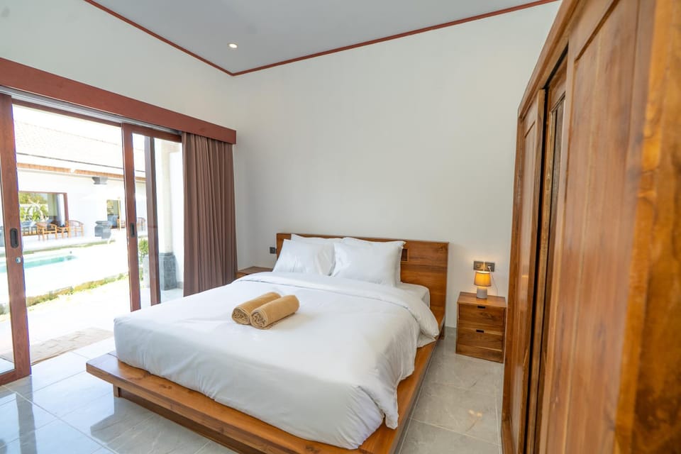 Bed, Photo of the whole room, Bedroom, wardrobe