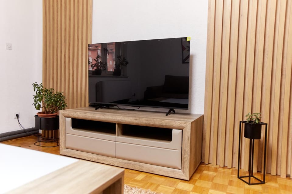 Communal lounge/ TV room, TV and multimedia