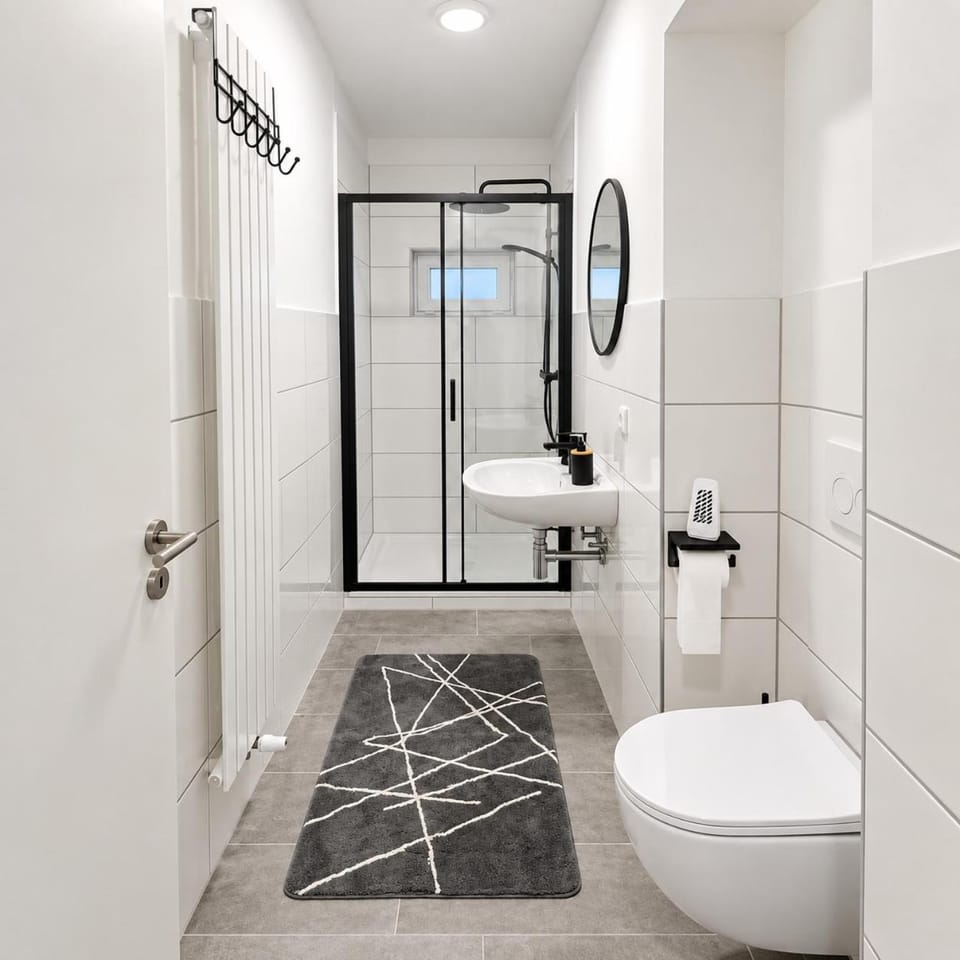 Shower, Toilet, Bathroom