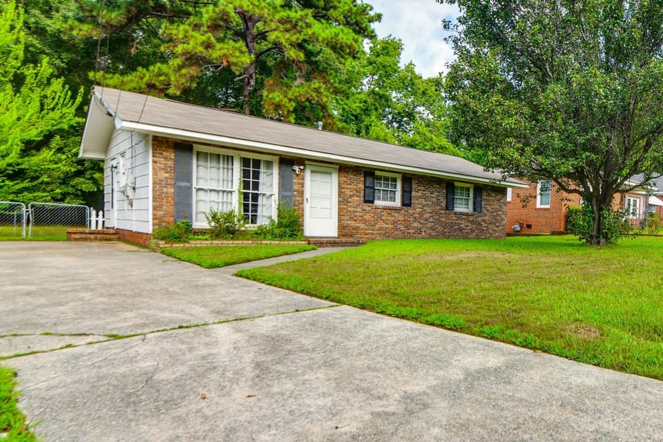 2 Mi to CSU, Lake Oliver & Airport! Home w/ Yard House in Phenix City
