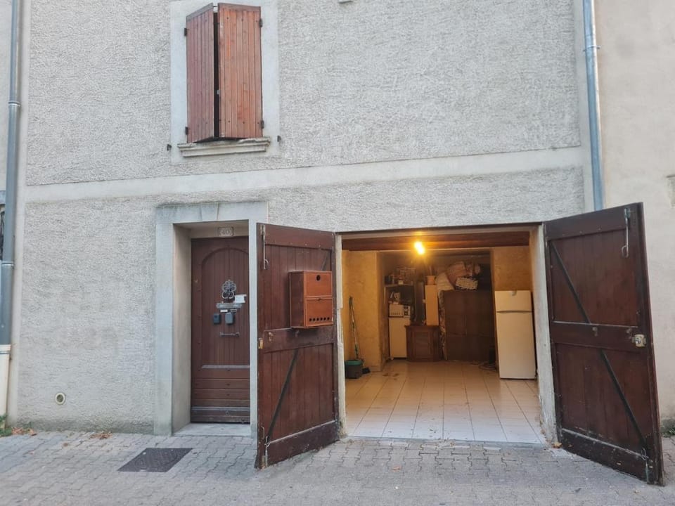 Studio avec coin nuit, entrée autonome Apartment in Manosque