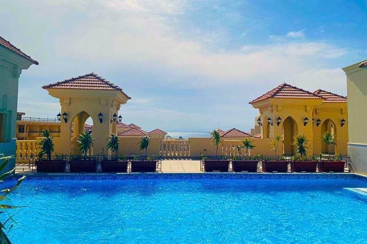 Swimming pool