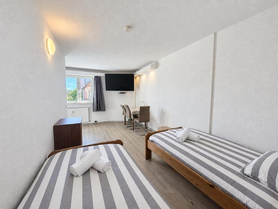 7 guests worker apartment in Ludwigshafen near BASF Apartment in Mannheim