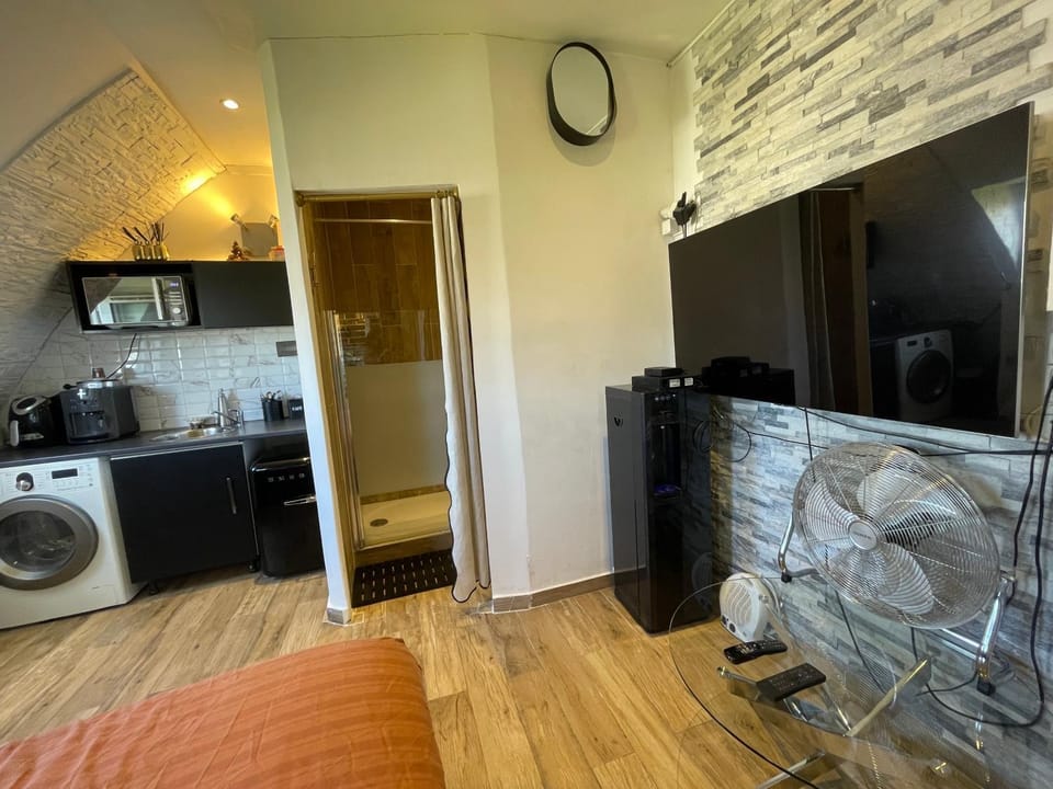Paris Studio - Montmartre Apartment in Paris