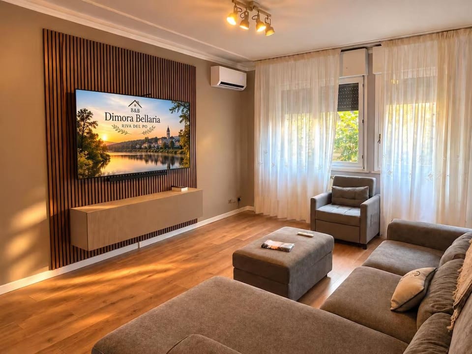 Communal lounge/ TV room, Communal lounge/ TV room, TV and multimedia, Living room, Seating area, Evening entertainment, air conditioner, Internal: Not applicable to any particular room