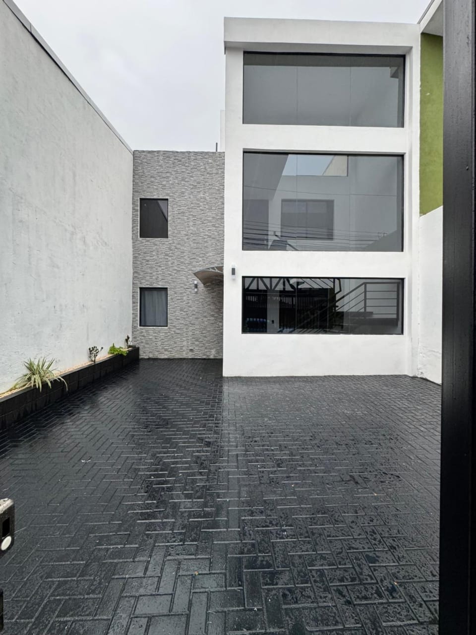 Luxury 2BR Apartment 8 Min from SJO Airport , Heredia Apartment in Heredia Province