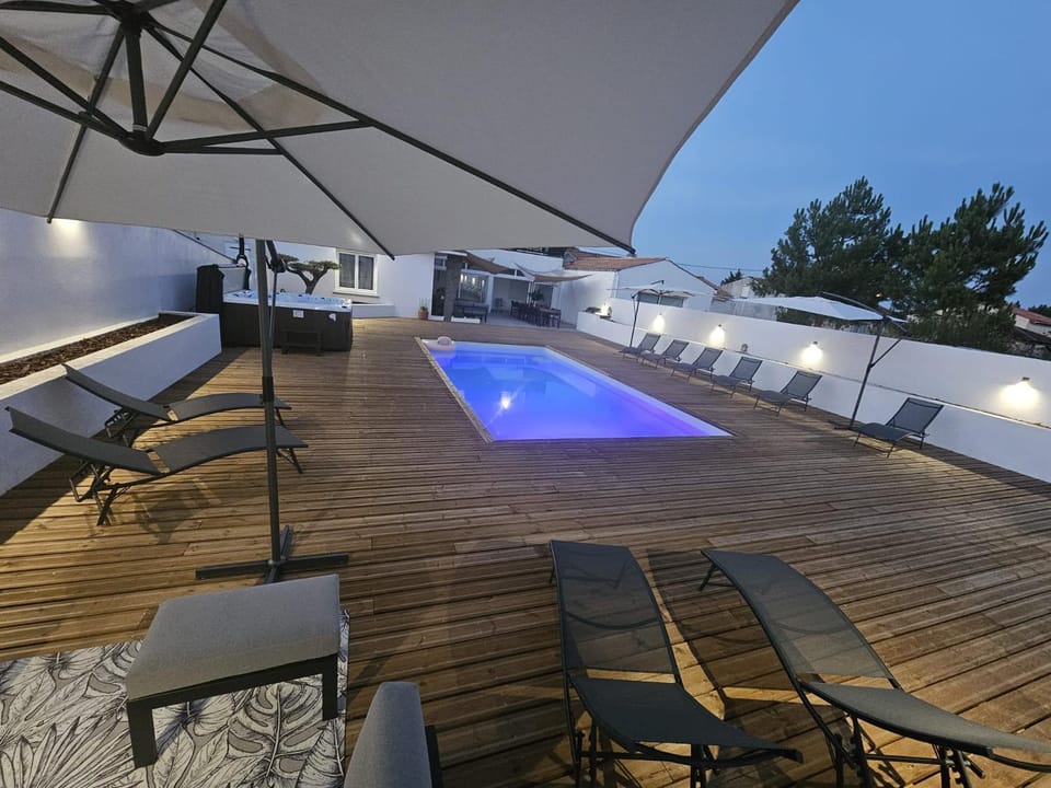 Balcony/Terrace, Swimming pool
