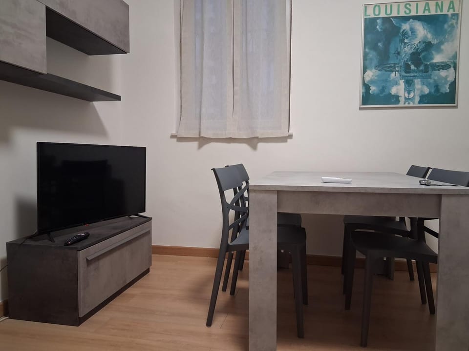 TV and multimedia, Seating area