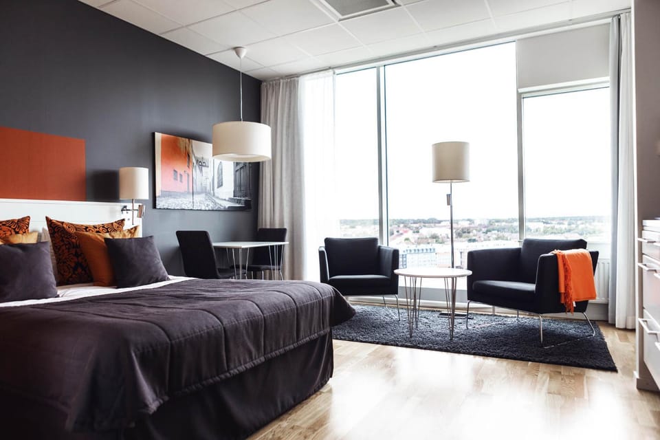 Bed, View (from property/room), Kitchen or kitchenette, Seating area, Dining area