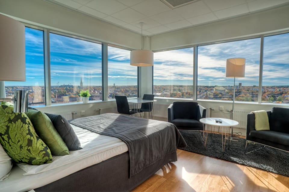 Bed, View (from property/room), Seating area