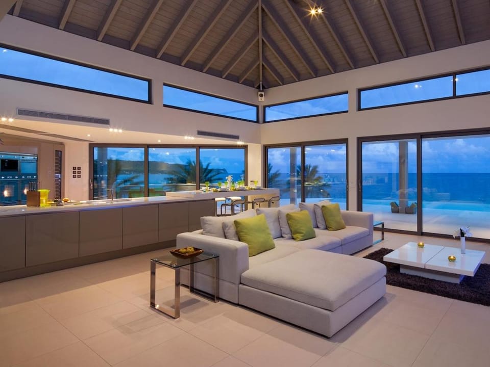Daniel Bay, Waterfront Villa, Antigua Villa in Antigua and Barbuda
