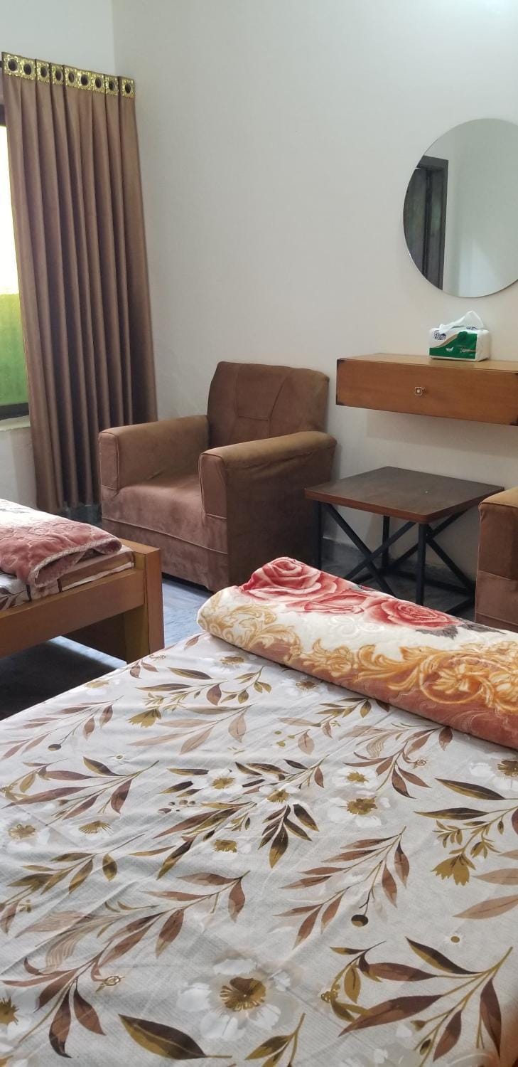 Comfy home in hostel city Bed and Breakfast in Islamabad Capital Territory