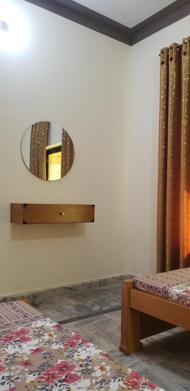 Comfy home in hostel city Bed and Breakfast in Islamabad Capital Territory