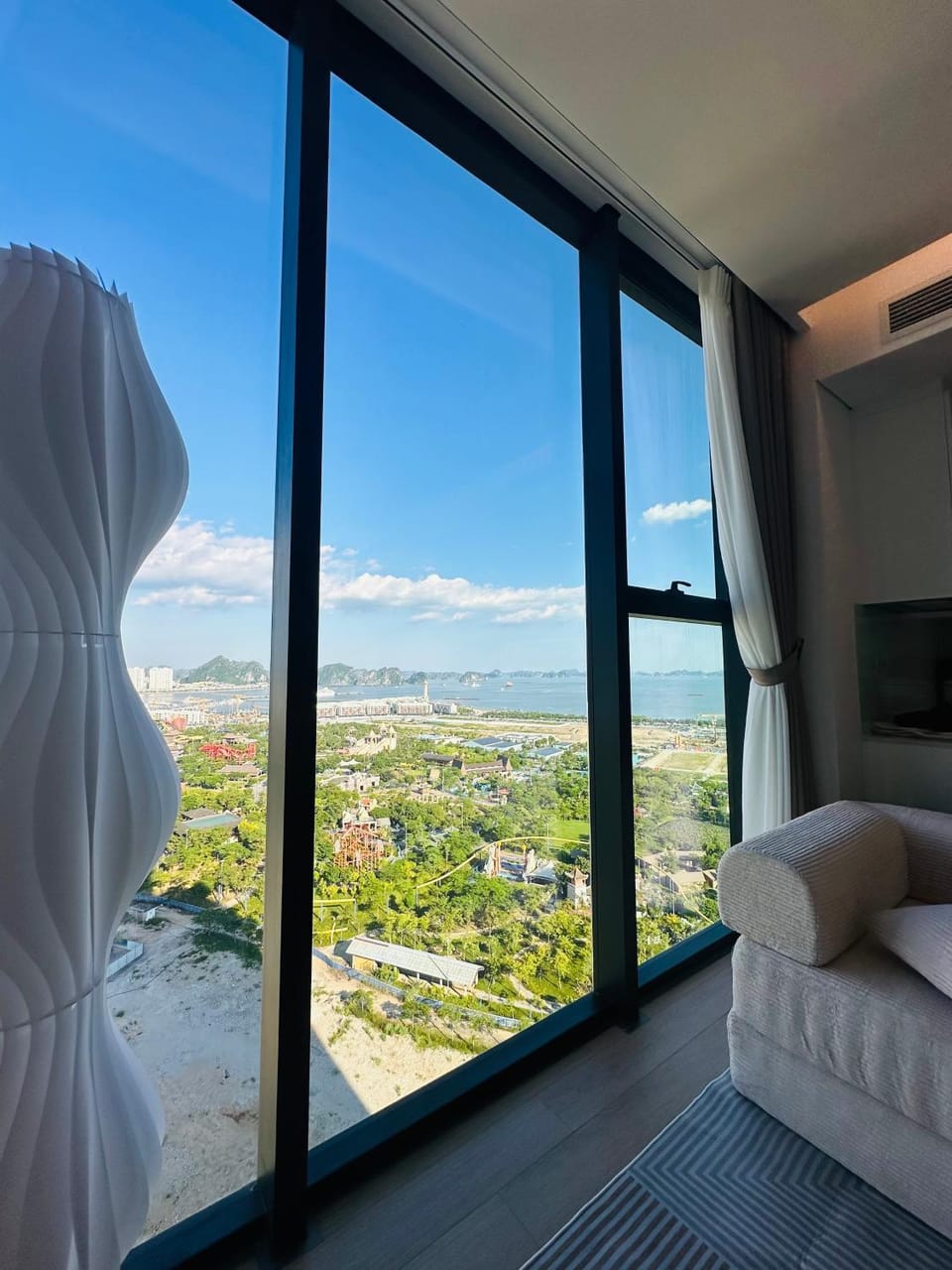 Chung Cư Căn Hộ Homestay Tự Checkin Hạ Long Apartment in Vietnam